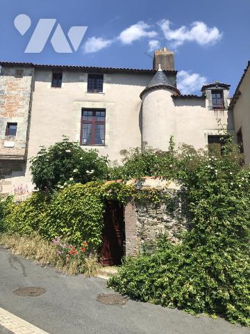 Maison de caractère du XVe siècle rénovée – Beaupréau-en-Mauges