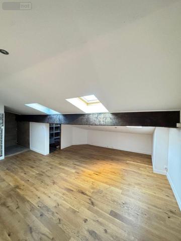 Duplex à vendre à Bordeaux en Gironde (33000), ref : 33010/115   
Triangle