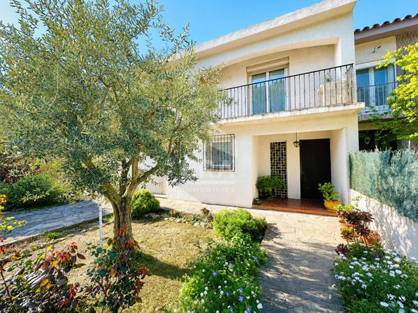 A vendre - Perpignan - Clos Banet - Villa 3 faces - Jardin et garage