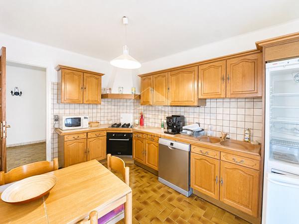 A vendre - Perpignan - Clos Banet - Villa 3 faces - Jardin et garage