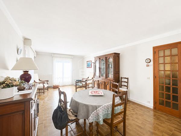 A vendre - Perpignan - Clos Banet - Villa 3 faces - Jardin et garage