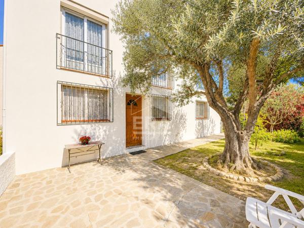 A vendre - Perpignan - Clos Banet - Villa 3 faces - Jardin et garage