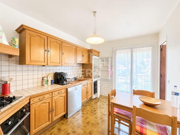 A vendre - Perpignan - Clos Banet - Villa 3 faces - Jardin et garage