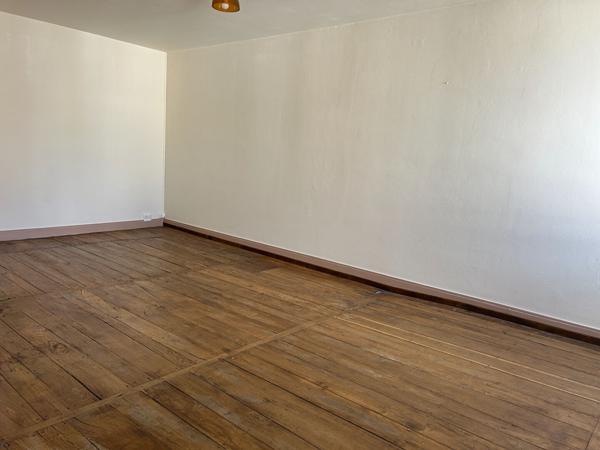 Appartement T2 avec pièce annexe - Mareuil-en-Périgord