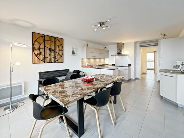 Appartement 3 pièce(s) 87.4 m2