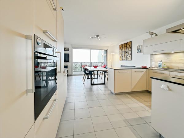 Appartement 3 pièce(s) 87.4 m2