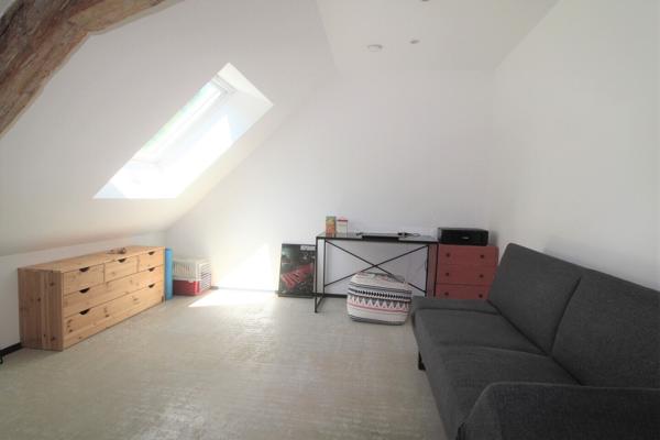 Bel appartement 4 pièces avec terrasse, garage, parking