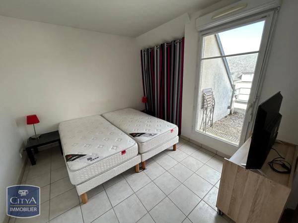 Appartement à louer 2 pièces 53.52m² Saint-Quentin (02100)