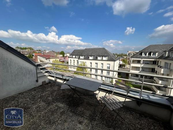 Appartement à louer 2 pièces 53.52m² Saint-Quentin (02100)