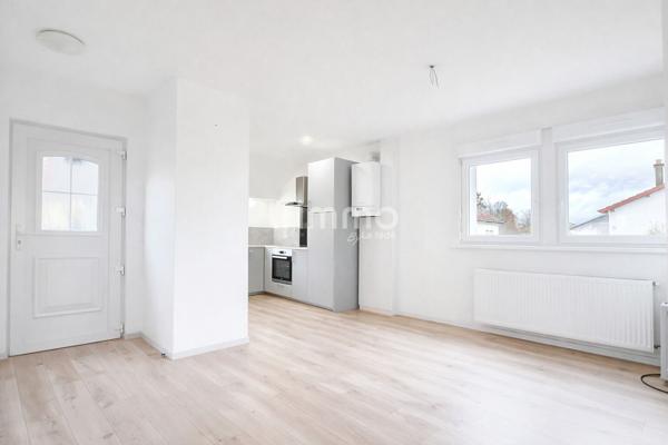 Maison rénovée, plain-pied de 80 m2 à Freyming-Merlebach
