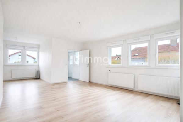 Maison rénovée, plain-pied de 80 m2 à Freyming-Merlebach