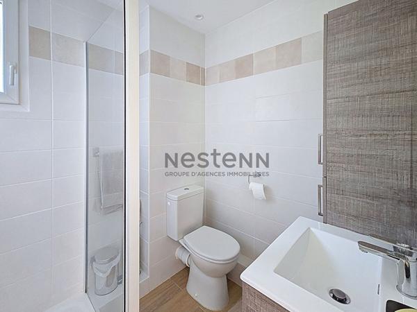 Maison récente à VENDRE avec garage, à deux pas du bourg et proche plage.