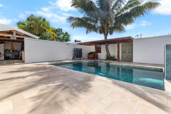 Maison rénovée 220m2 sur deux niveaux avec piscine