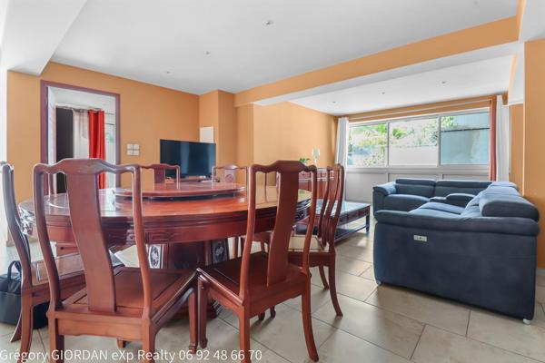 Maison rénovée 220m2 sur deux niveaux avec piscine