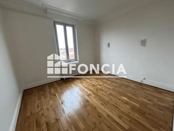 Location Appartement 3 pièces 84.84 m² - 72 BOULEVARD AMBROISE PARE Lyon 69008