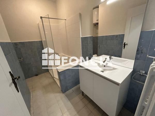 Location Appartement 3 pièces 84.84 m² - 72 BOULEVARD AMBROISE PARE Lyon 69008