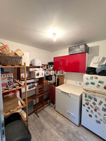 MAISON À VENDRE DE 4 PIÈCES DE 146,00 M²