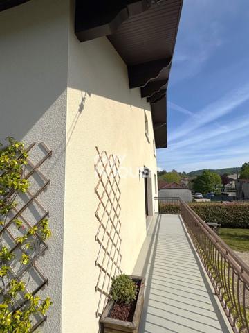 MAISON À VENDRE DE 4 PIÈCES DE 146,00 M²