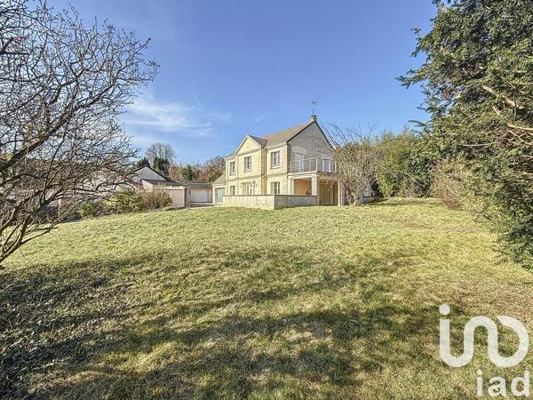 Maison 8 pièces de 153 m² à Saint-Chéron (91530)