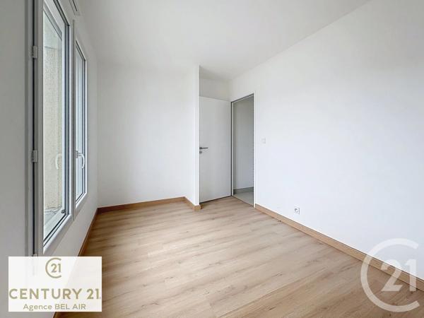 Maison à vendre  6 pièces - 102,55 m 2   PENESTIN  - 56