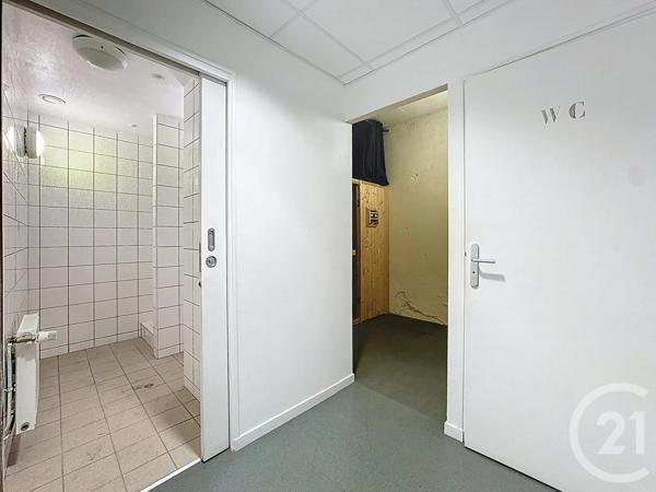 Immeuble à vendre  913 m 2   BREST  - 29