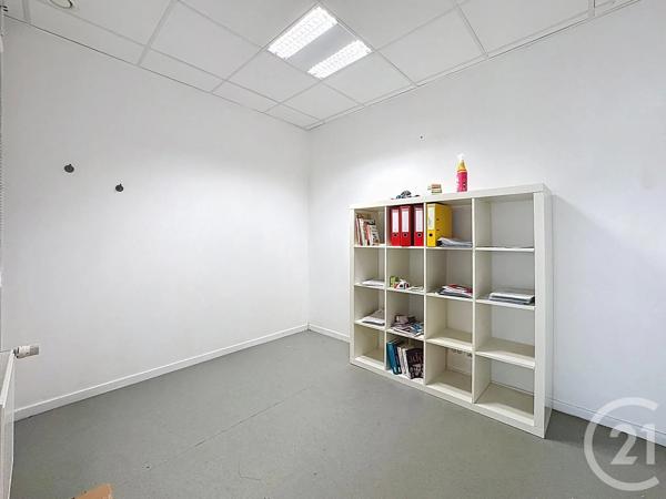 Immeuble à vendre  913 m 2   BREST  - 29