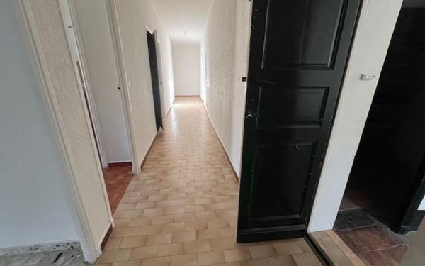 Appartement à louer    4 pièces •  Les Vans