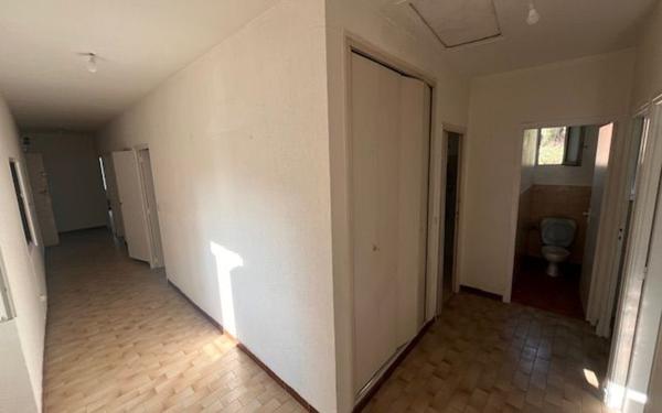 Appartement à louer    4 pièces •  Les Vans