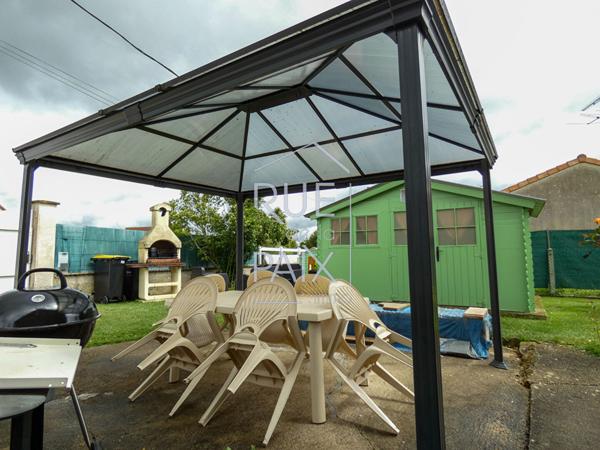 86450 PLEUMARTIN Maison sur sous sol complet à PLEUMARTIN