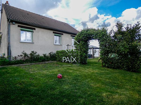 86450 PLEUMARTIN Maison sur sous sol complet à PLEUMARTIN