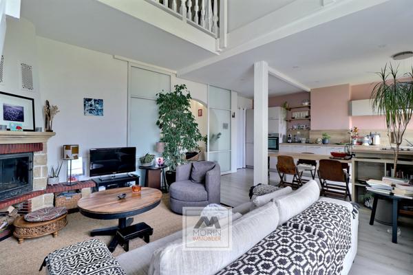 BORDEAUX quartier judaïque - à vendre appartement en duplex avec trois chambres, un bureau et une cave