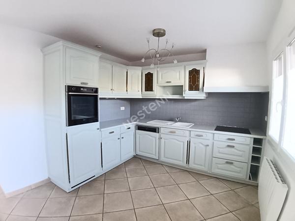 Appartement T3 de 59 m² en rez de jardin, traversant ouvrant sur 2 jardins