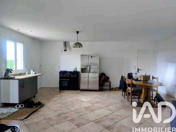 Maison à vendre 4 pièces 88 m² Roullet-Saint-Estèphe