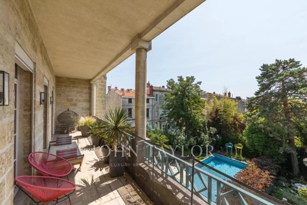 Hôtel Particulier - 4 chambres - Climatisation - Jardin - Piscine - Meublé - Quartier Saint Seurin