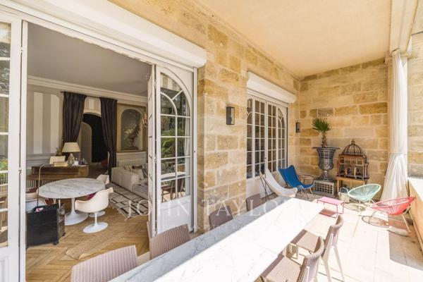 Hôtel Particulier - 4 chambres - Climatisation - Jardin - Piscine - Meublé - Quartier Saint Seurin