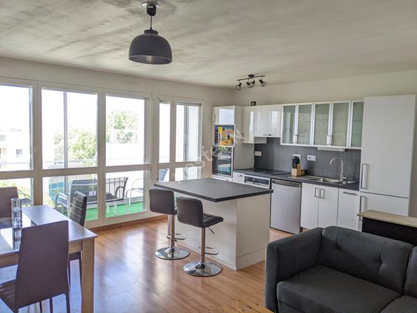 Chambre en colocation dans appartement refait à neuf !