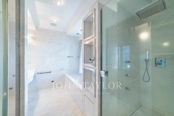 Roquebrune Cap martin - luxueuse Villa 5 chambres - piscine - vue mer panoramique - vaste garage