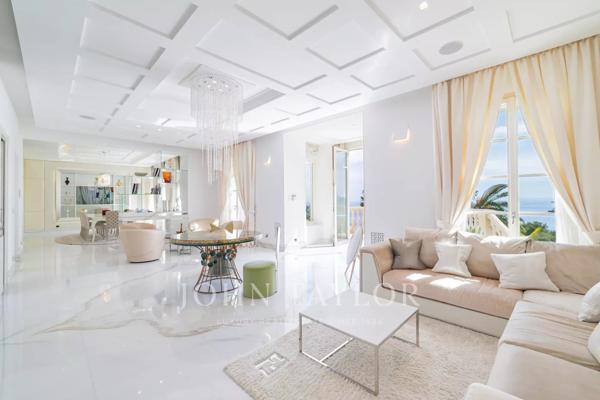Roquebrune Cap martin - luxueuse Villa 5 chambres - piscine - vue mer panoramique - vaste garage