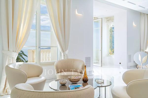 Roquebrune Cap martin - luxueuse Villa 5 chambres - piscine - vue mer panoramique - vaste garage