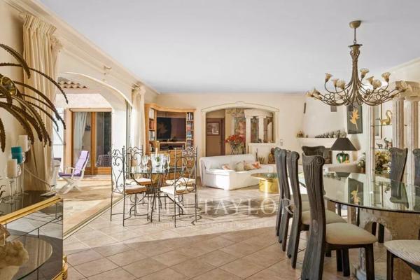 Charmante villa provençale de plain-pied avec belle vue dégagée