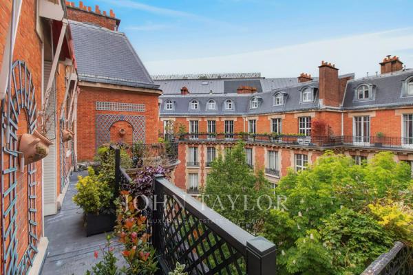 DUPLEX FAMILIAL – DERNIERS ÉTAGES – BALCONS FILANTS