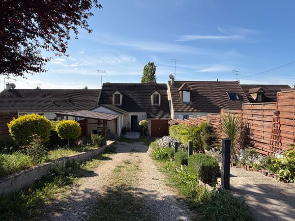 A VENDRE - Maison 5 pièce(s) 120 m2 à MEAUX, garage et jardin.
