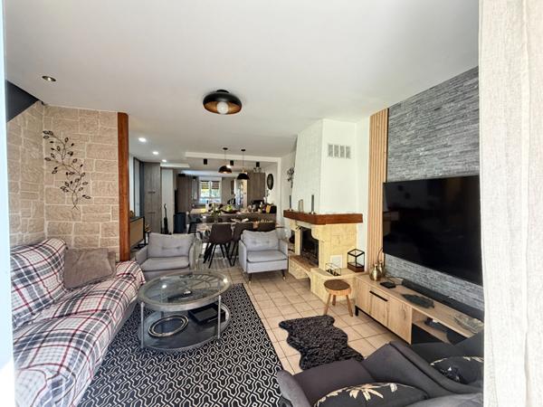 A VENDRE - Maison 5 pièce(s) 120 m2 à MEAUX, garage et jardin.