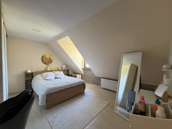 A VENDRE - Maison 5 pièce(s) 120 m2 à MEAUX, garage et jardin.