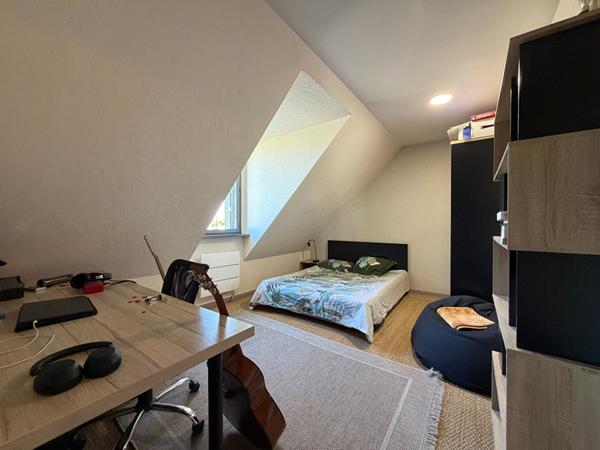 A VENDRE - Maison 5 pièce(s) 120 m2 à MEAUX, garage et jardin.