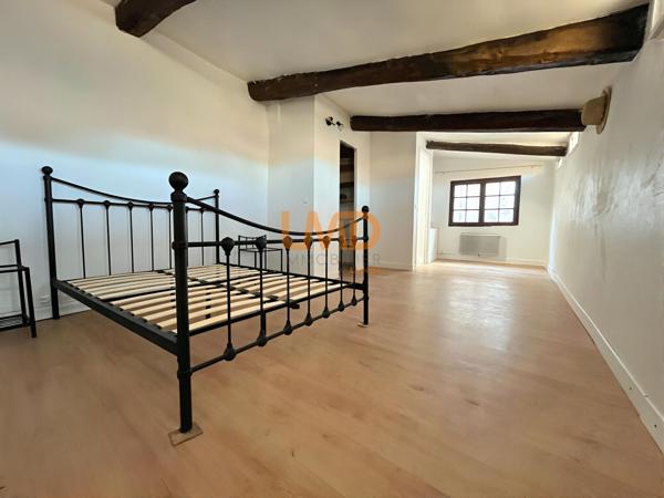 Maison de Village 18 ème en Pierre Fort Potentiel Châteaudouble