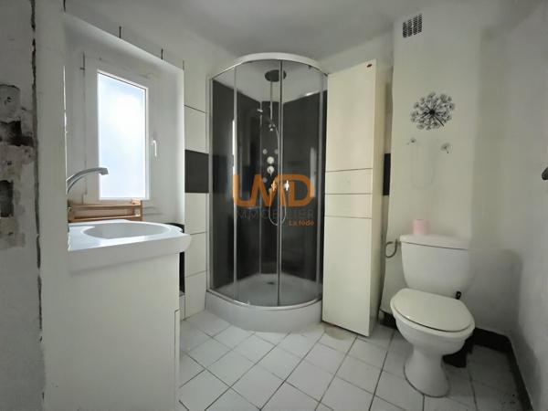 Maison de Village 18 ème en Pierre Fort Potentiel Châteaudouble