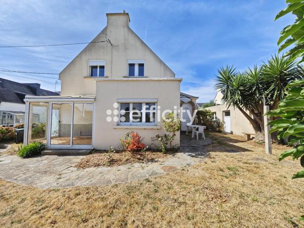 Maison
         5 pièces
        - 80 m² Exclusivité 150 000 € *