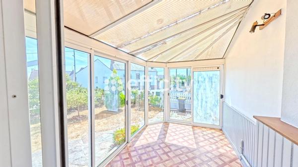 Maison
         5 pièces
        - 80 m² Exclusivité 150 000 € *