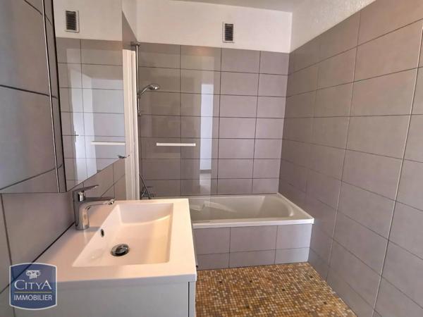 Appartement à louer 4 pièces 113.18m² Saint-Julien-en-Genevois (74160)